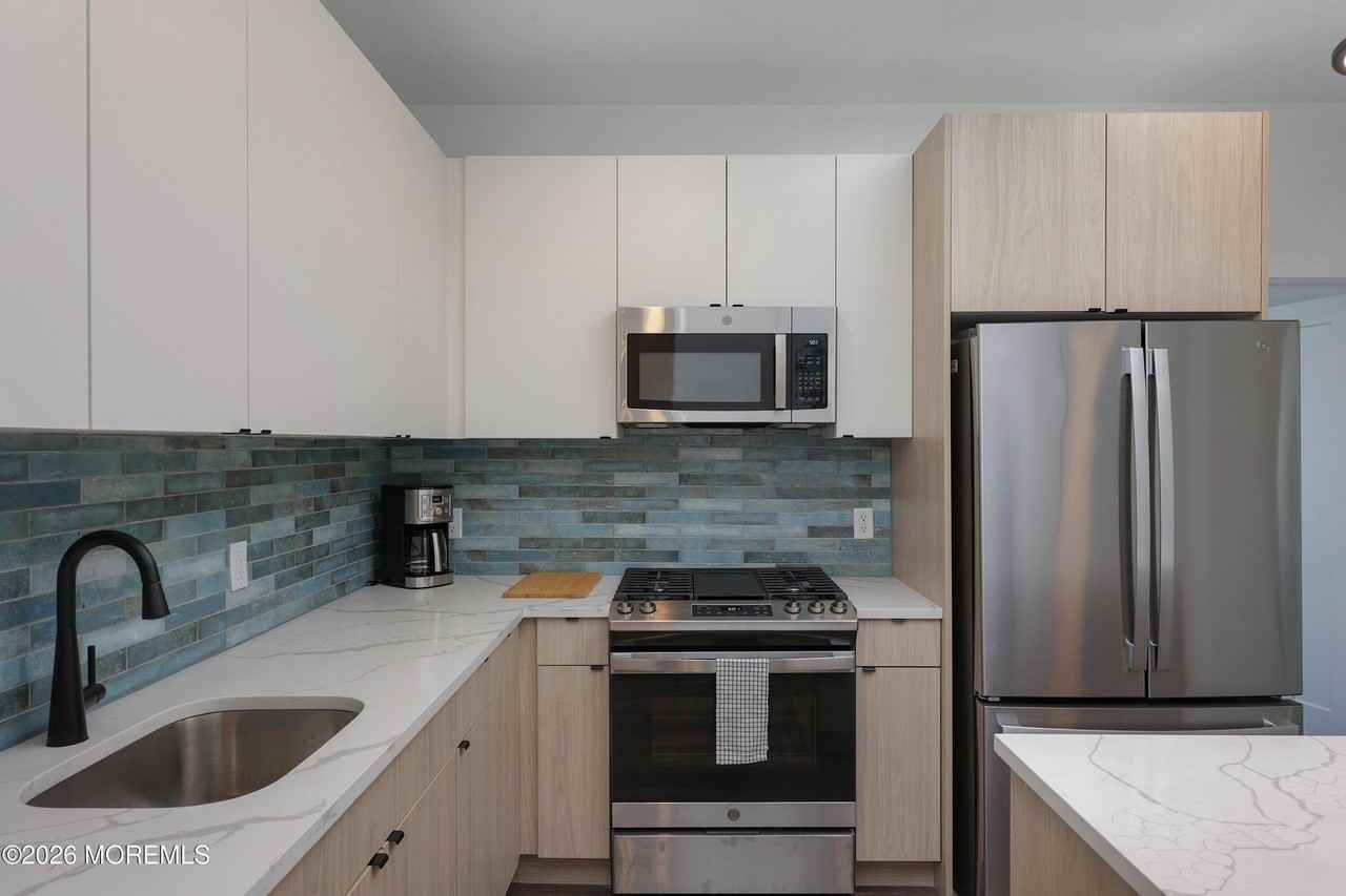 6 W End Ct #311 - Photo 2 of 15