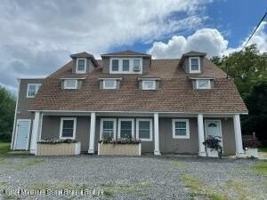 featured image of 154 Vansant Ave Apt 3 #Apt 3