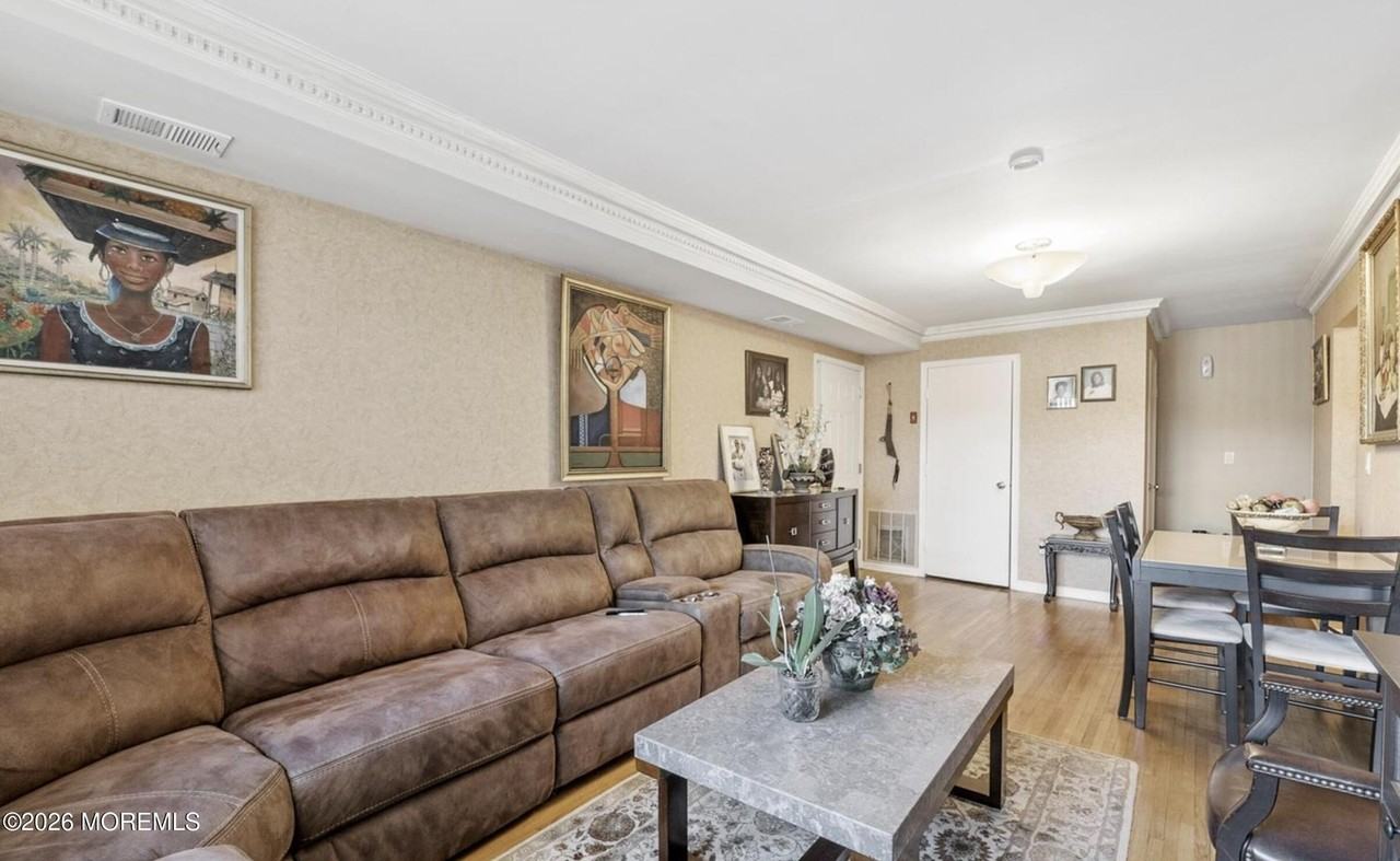 390 College Dr Unit 390 - Photo 3 of 10