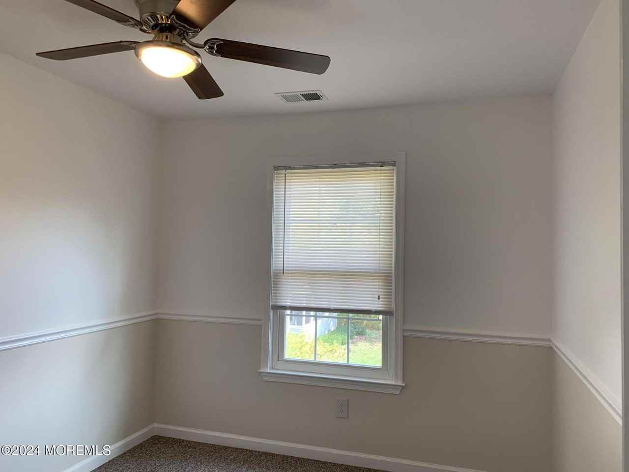 462 Magnolia Ct - Photo 6 of 15