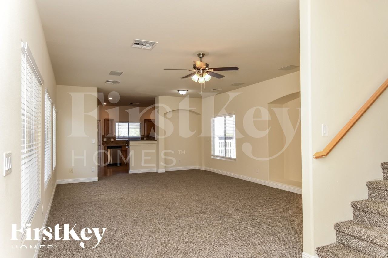 1680 Dark Wolf Ave - Photo 7 of 19