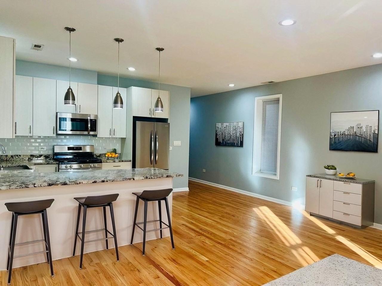 1750 W Cermak Rd Unit B #B - Photo 2 of 16