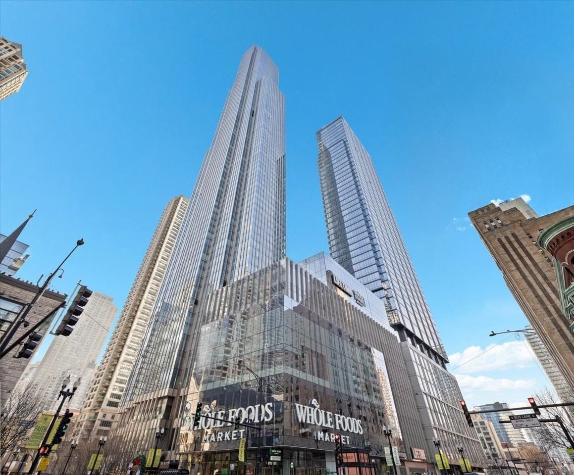 14 W Superior St Unit 5503