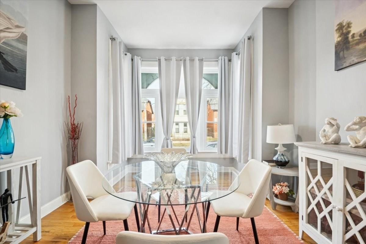 1448 N Fairfield Ave Unit 1 - Photo 3 of 10