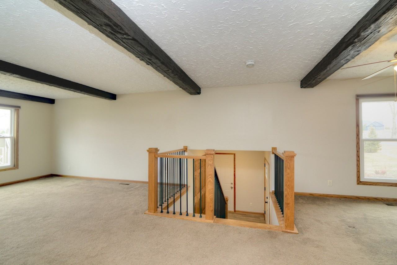 1070 Center Dr - Photo 3 of 41