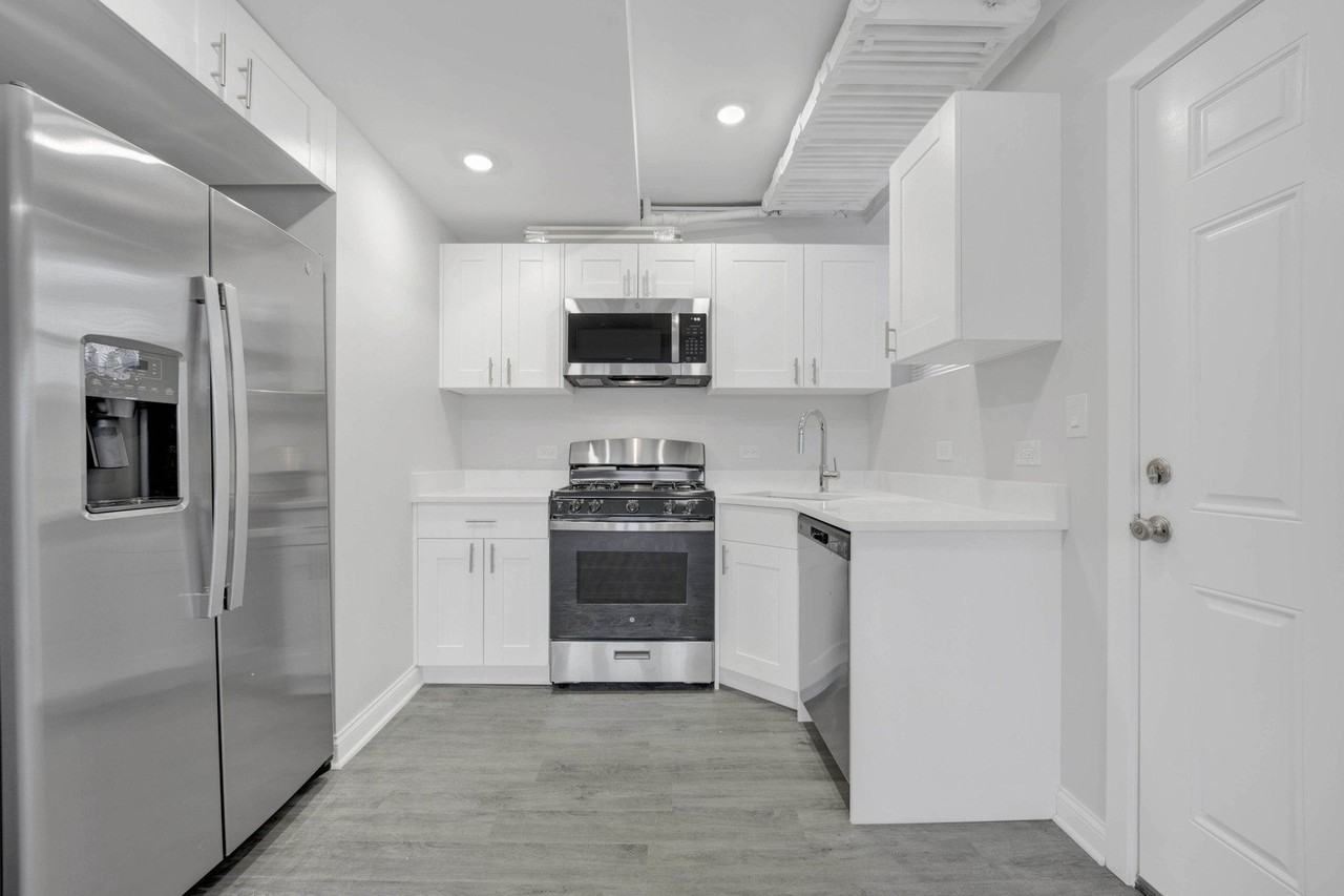 4454 W Parker Ave Unit G - Photo 4 of 15