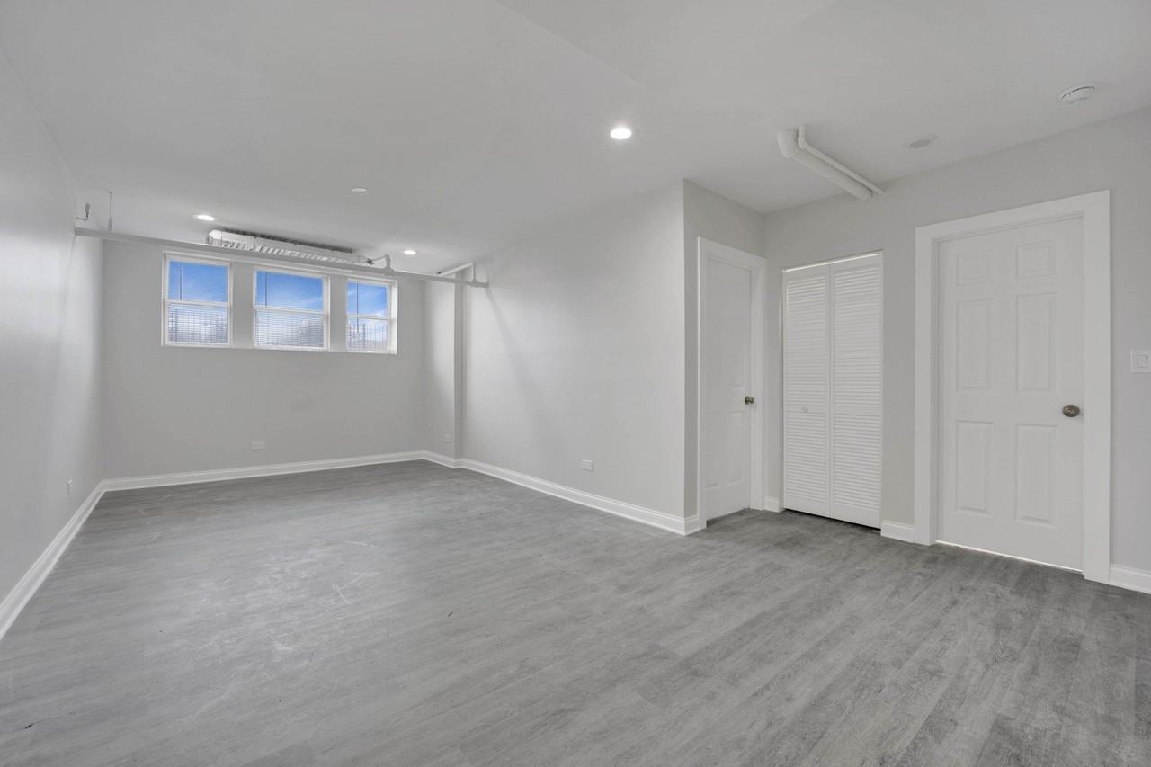 4454 W Parker Ave Unit G - Photo 6 of 15