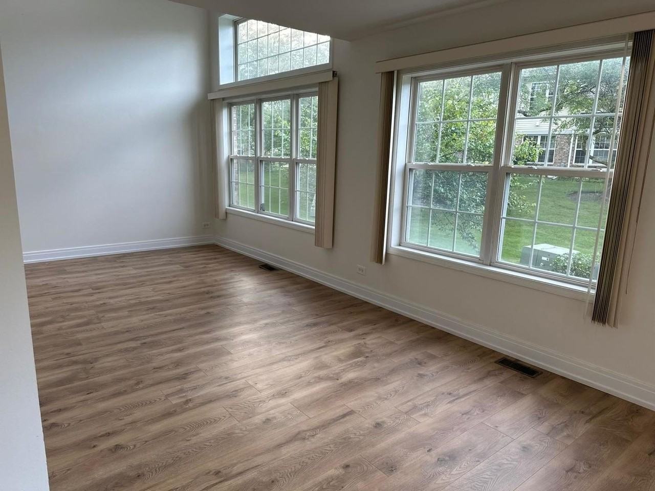 1436 Brittania Way - Photo 4 of 13