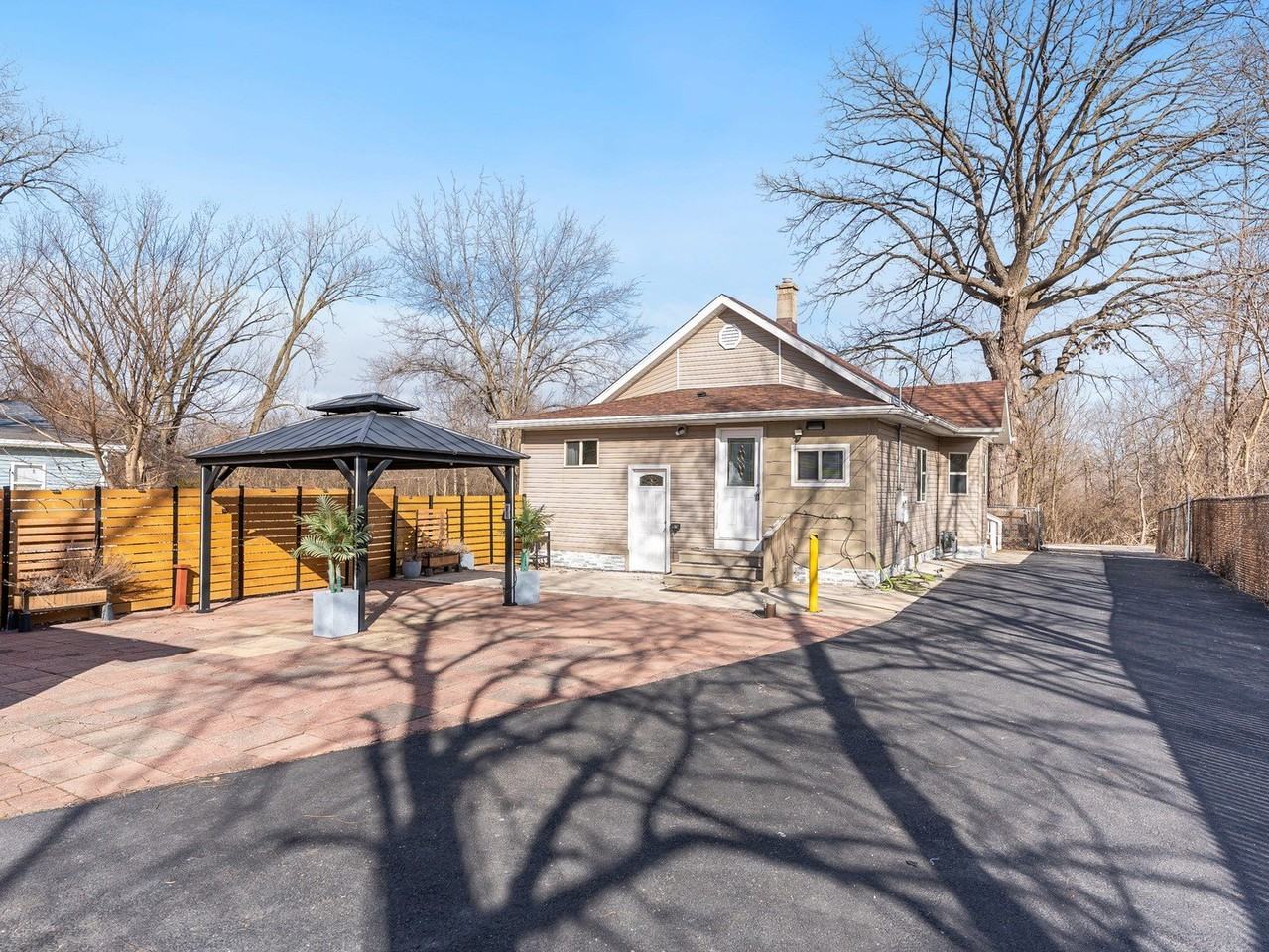 608 Woodruff Ave - Photo 3 of 17