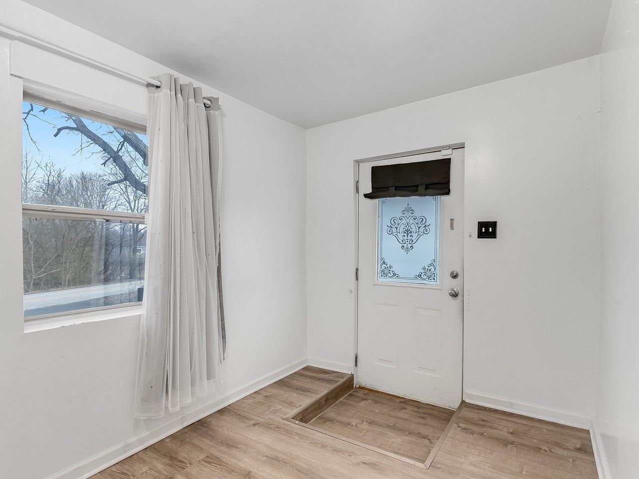 608 Woodruff Ave - Photo 4 of 17