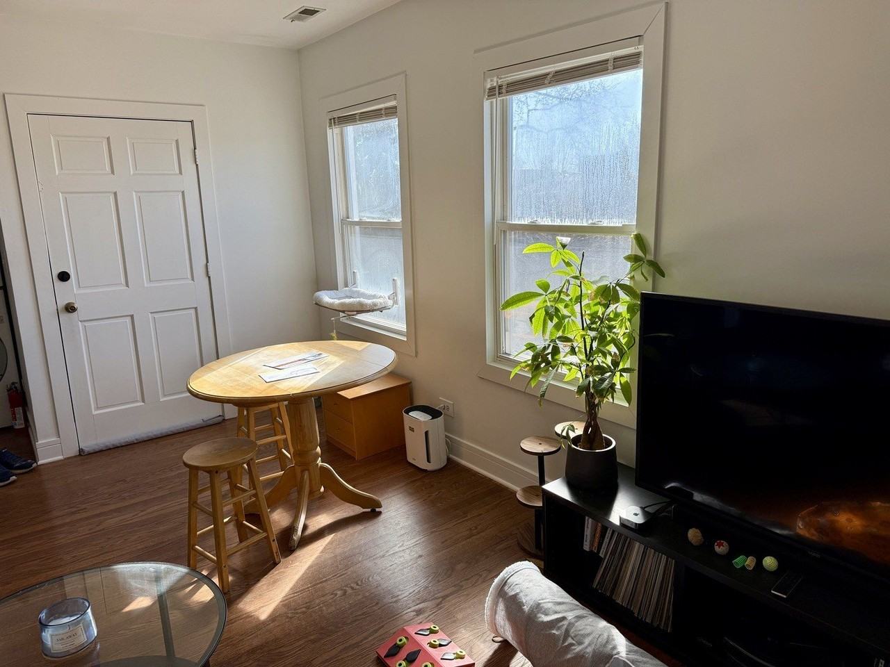 4954 W Cullom Ave Unit 2 - Photo 4 of 13