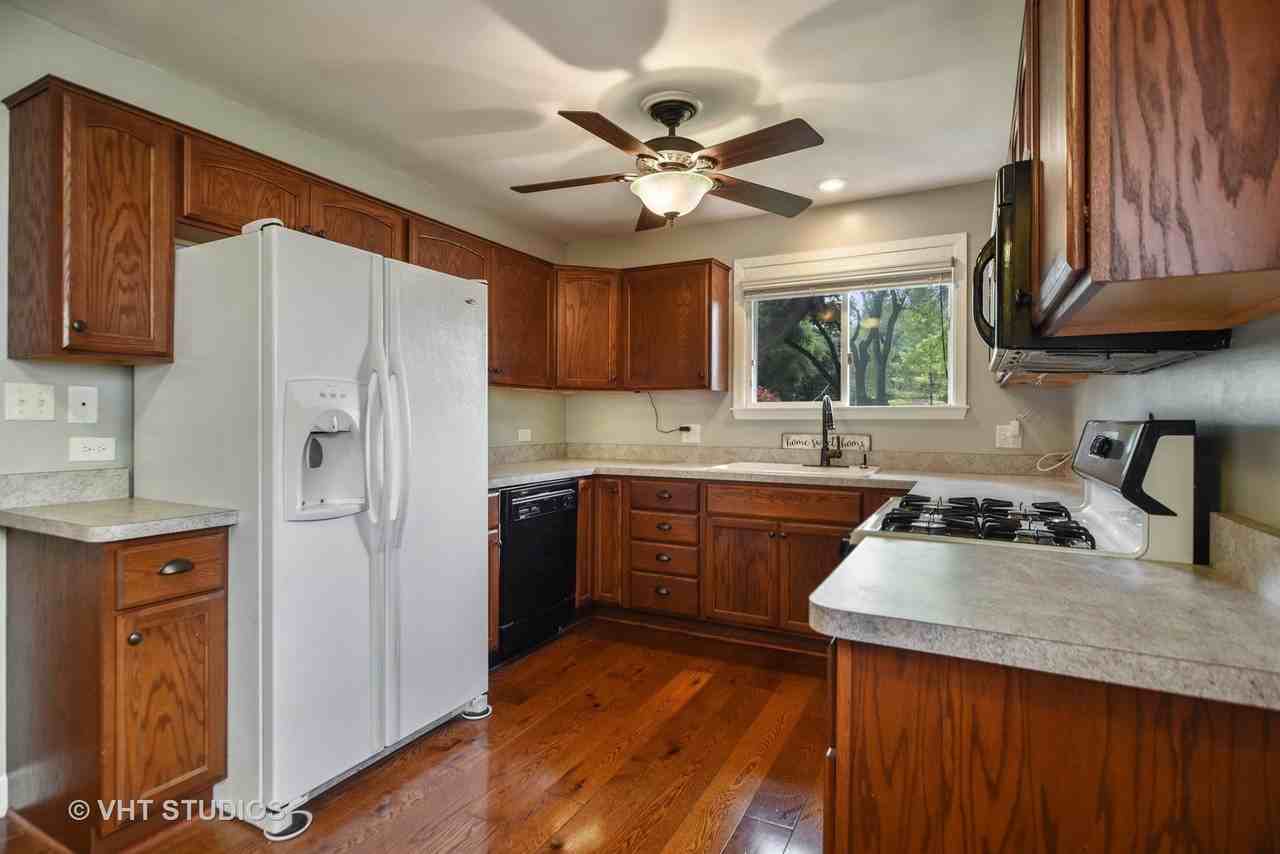 123 Woodland Rd - Photo 4 of 12