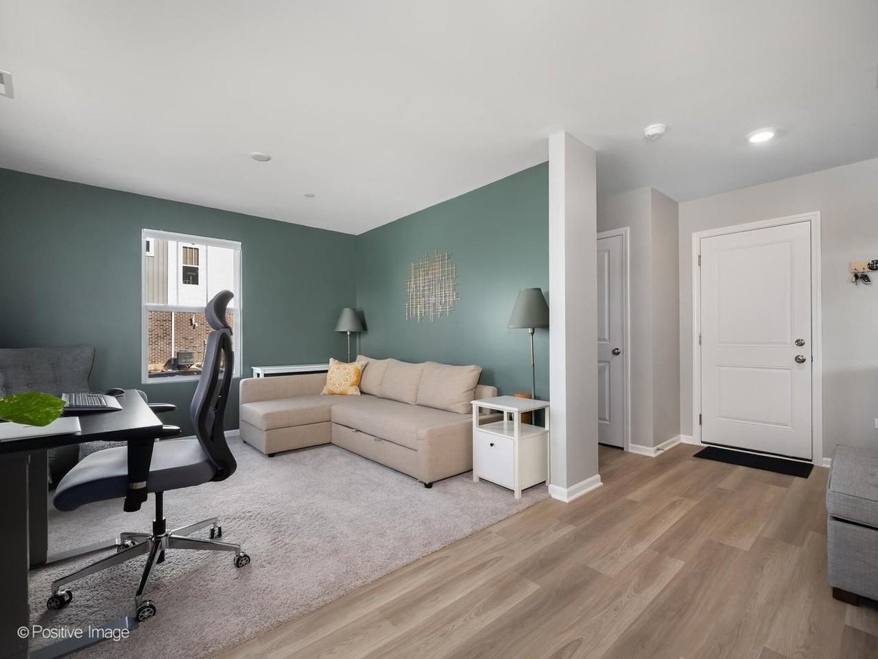 1080 Bogart St - Photo 3 of 20