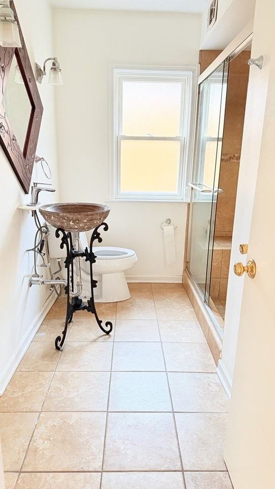 7513 Kenton Ave - Photo 7 of 10