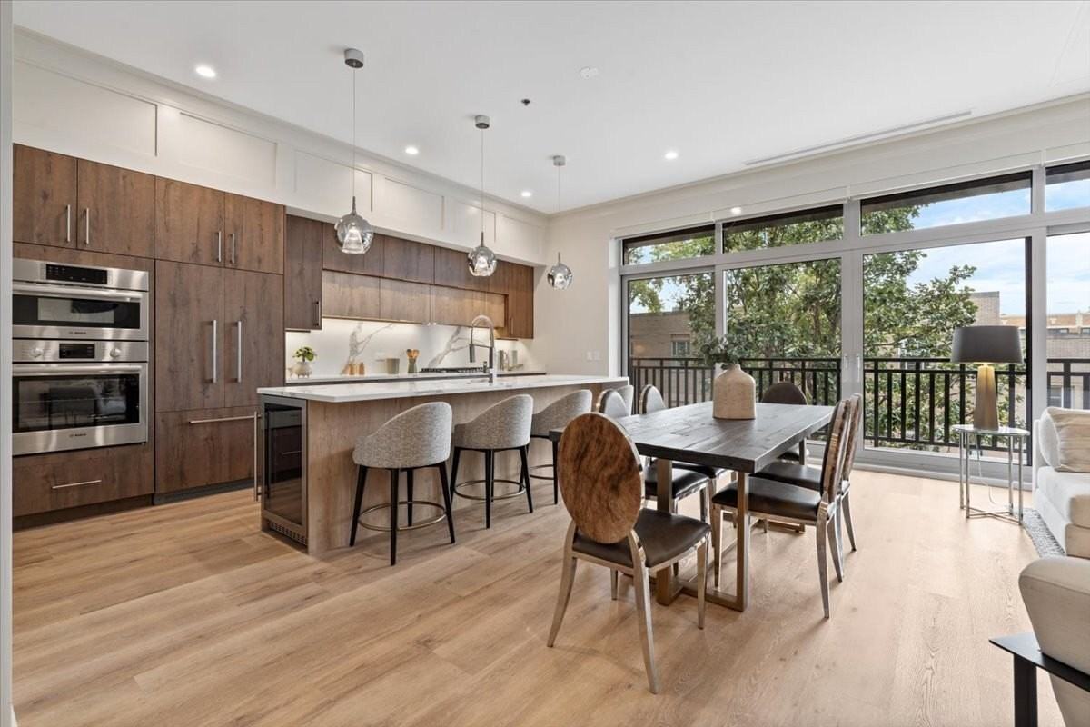 3951 N Wayne Ave Unit 308 - Photo 4 of 22