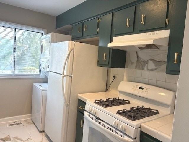 2S717 Winchester Cir E Unit 4 - Photo 6 of 14