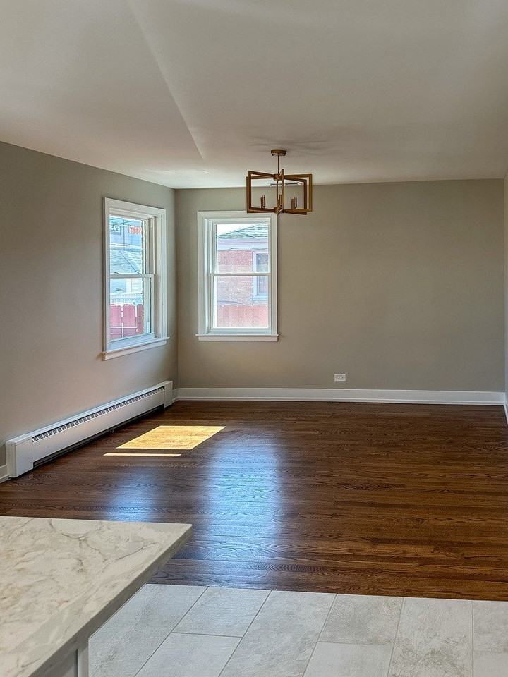 4233 N Odell Ave - Photo 5 of 16