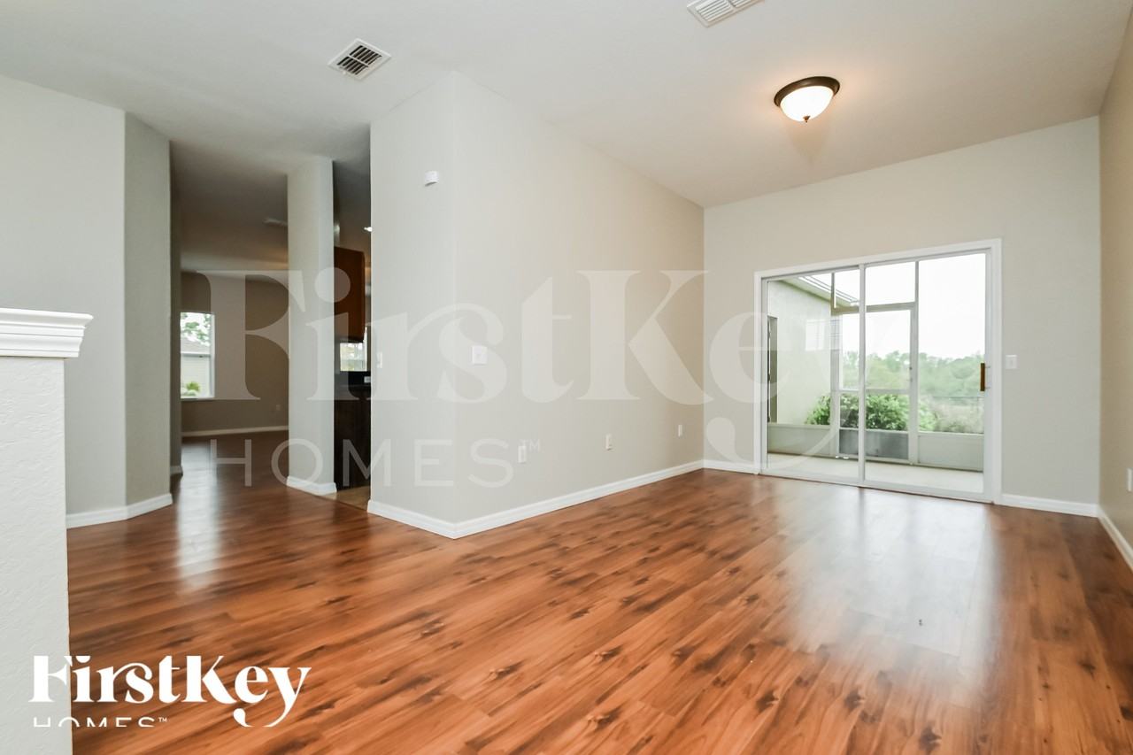 8314 Greystone Dr - Photo 6 of 18