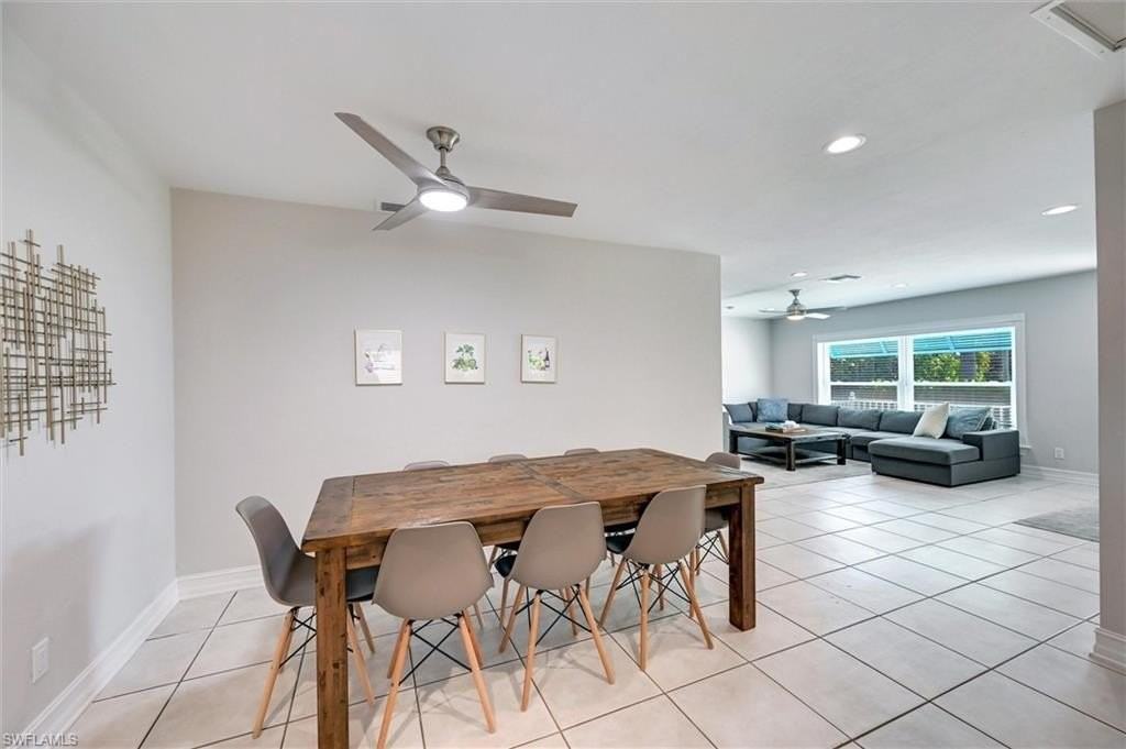 795 94th Ave N - Photo 7 of 32