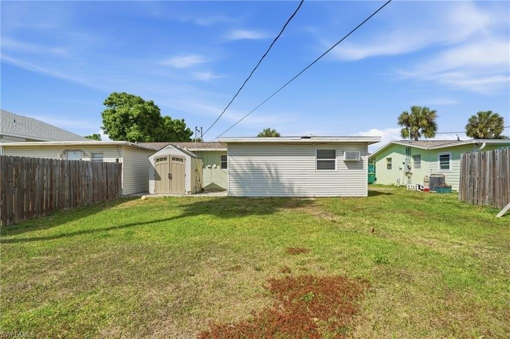 530 92nd Ave N - Photo 2 of 13