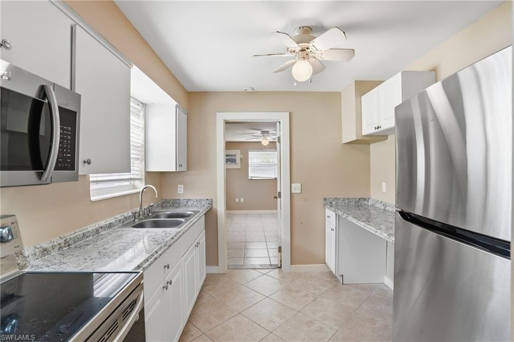 530 92nd Ave N - Photo 5 of 13