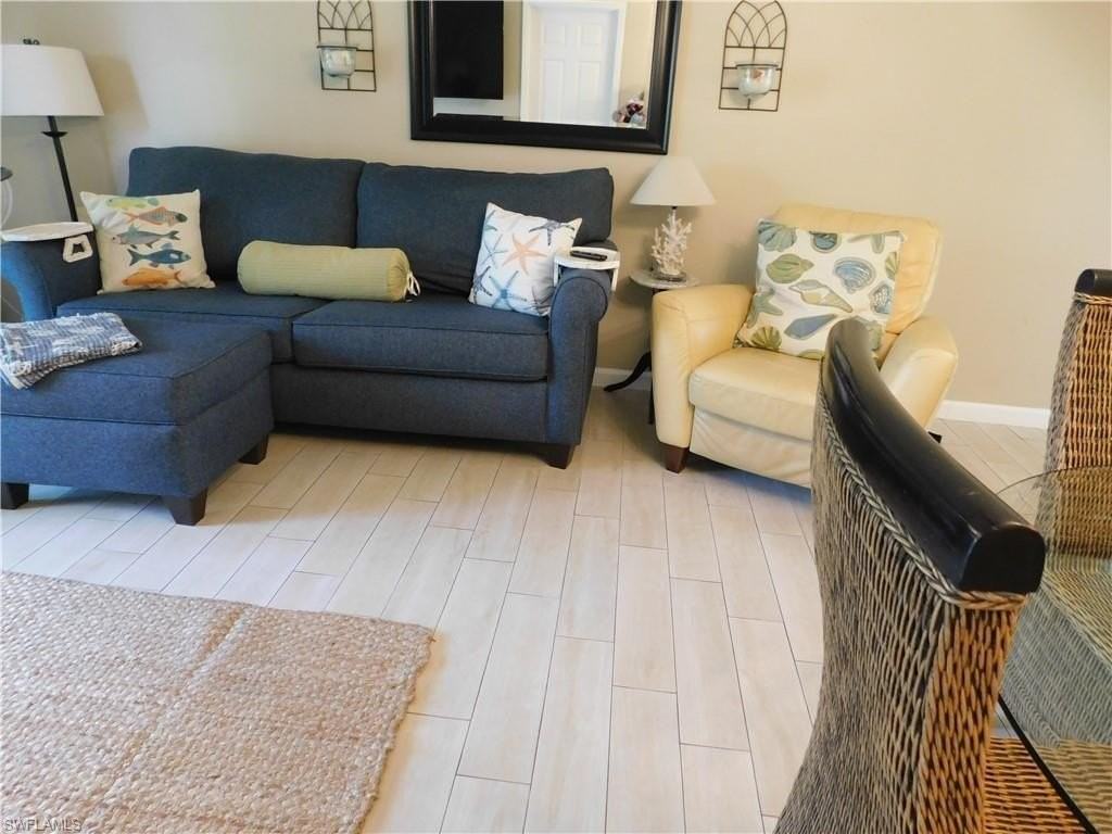 87 N Collier Blvd Apt F4 - Photo 3 of 14