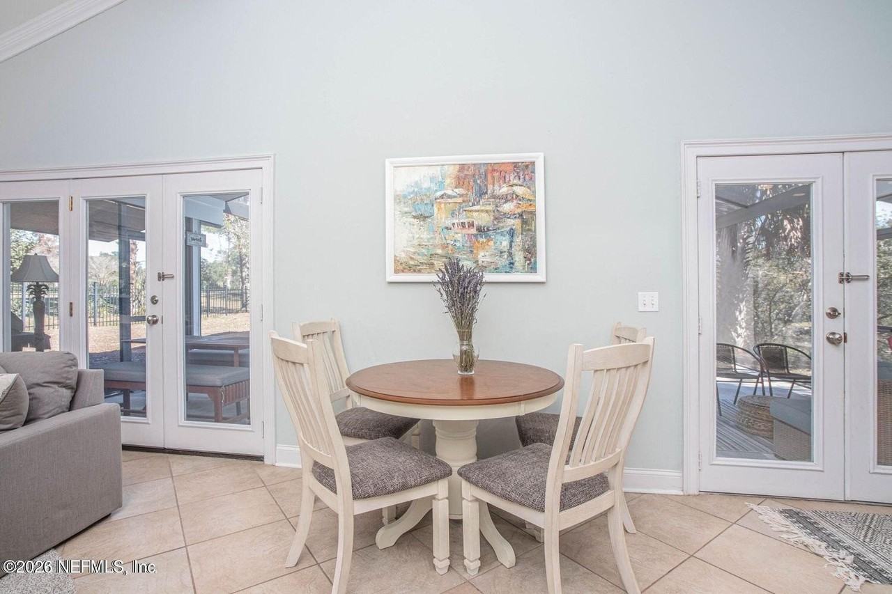 10123 Leisure Ln N - Photo 6 of 25