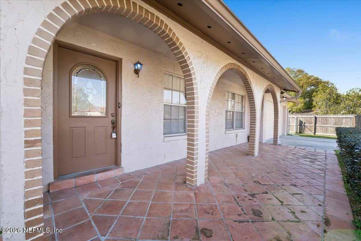 1691 Balsa Ct - Photo 3 of 19