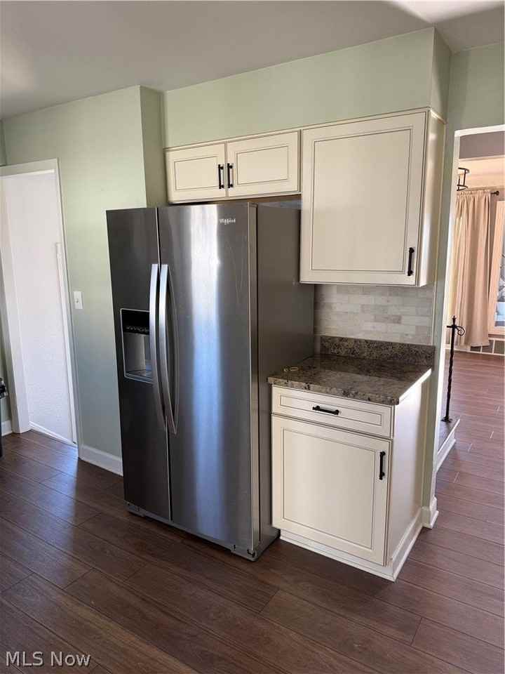 30401 Mildred Dr - Photo 6 of 16