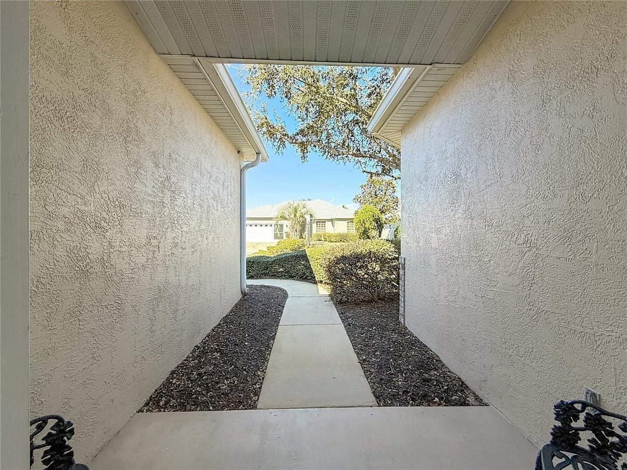 9746 Sw 89th Loop - Photo 3 of 49