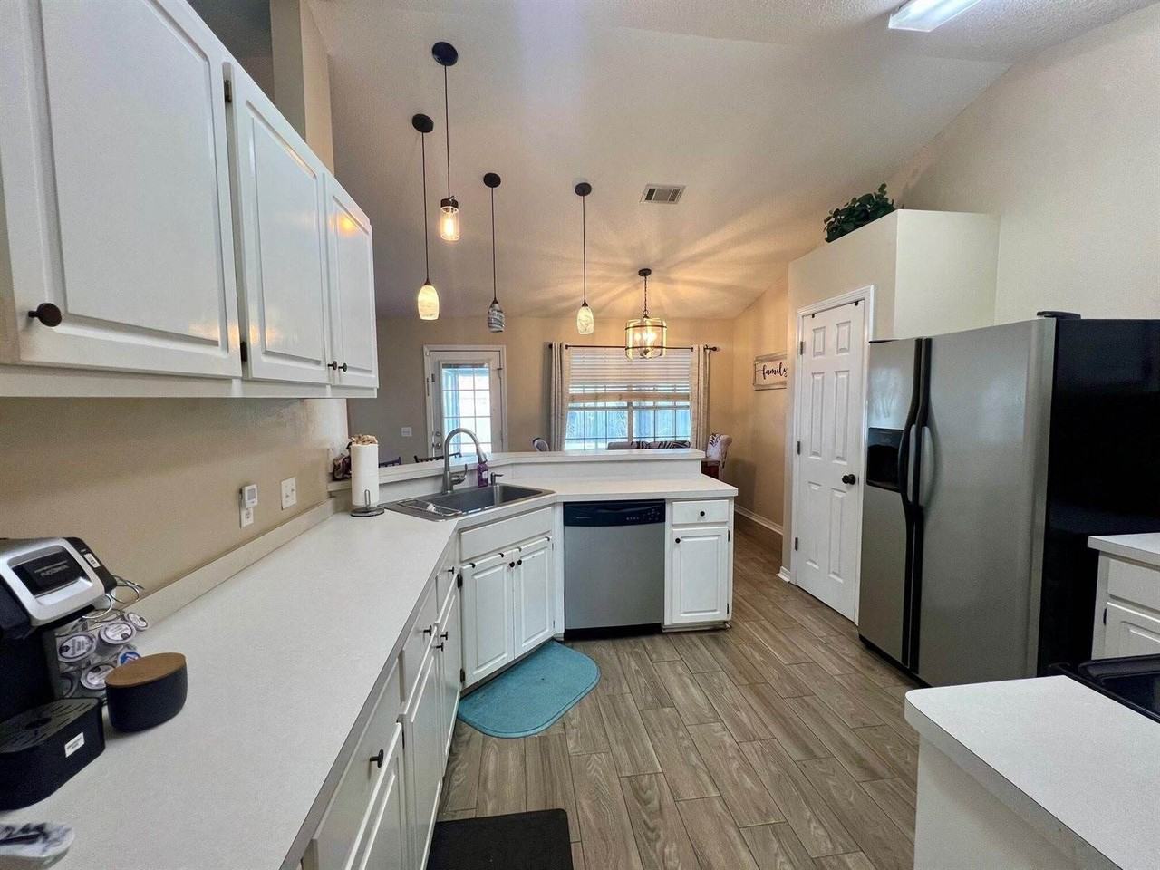 318 Riverchase Blvd - Photo 6 of 20