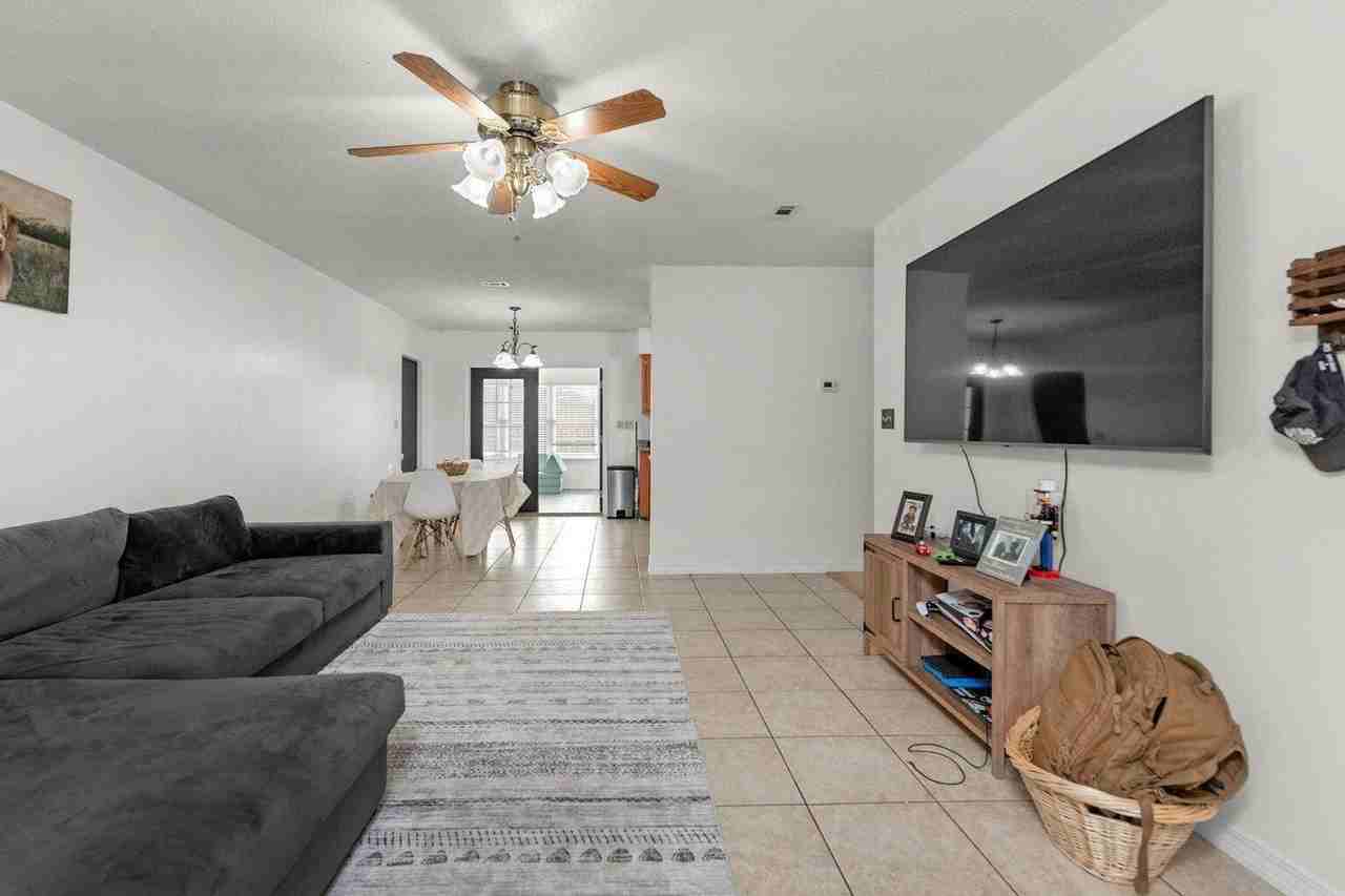 400 Brown Pl - Photo 6 of 22