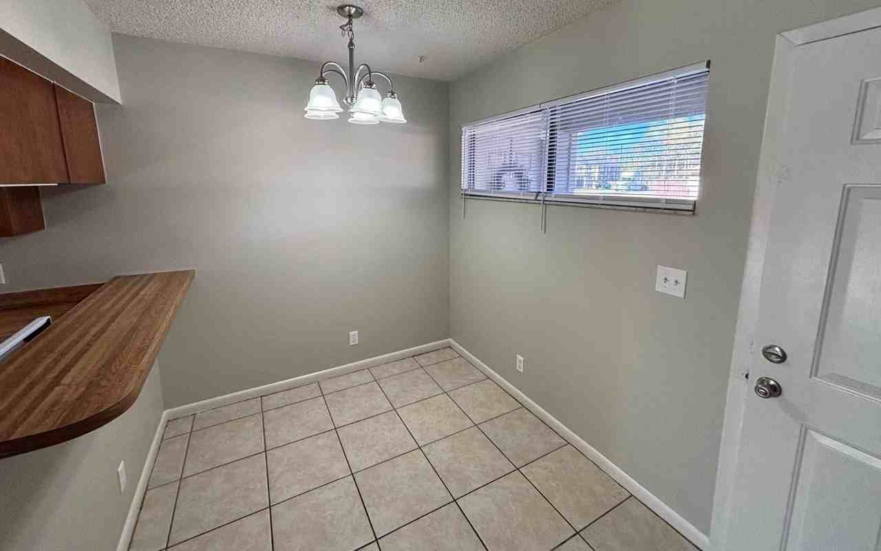 3855 NW HUNTSBORO 102 - Photo 3 of 7