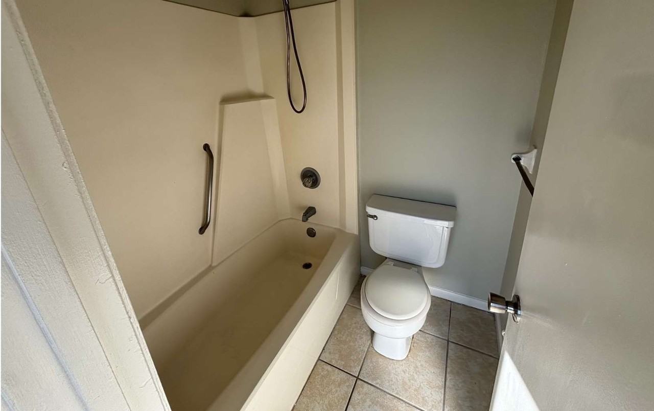 3855 NW HUNTSBORO 102 - Photo 7 of 7