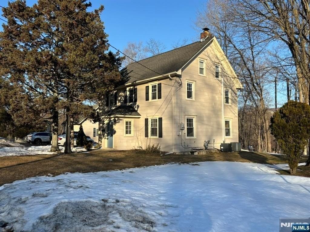 86 Ringwood Ave - Photo 2 of 22