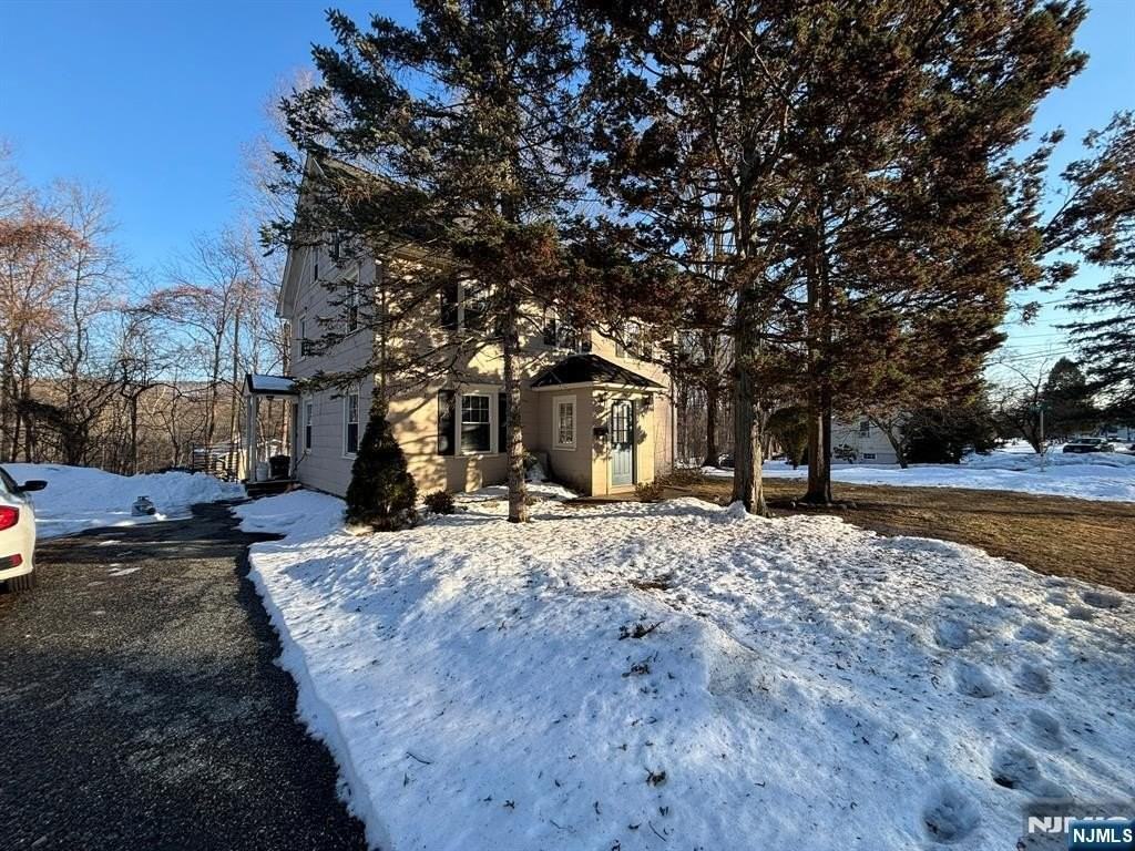 86 Ringwood Ave - Photo 3 of 22