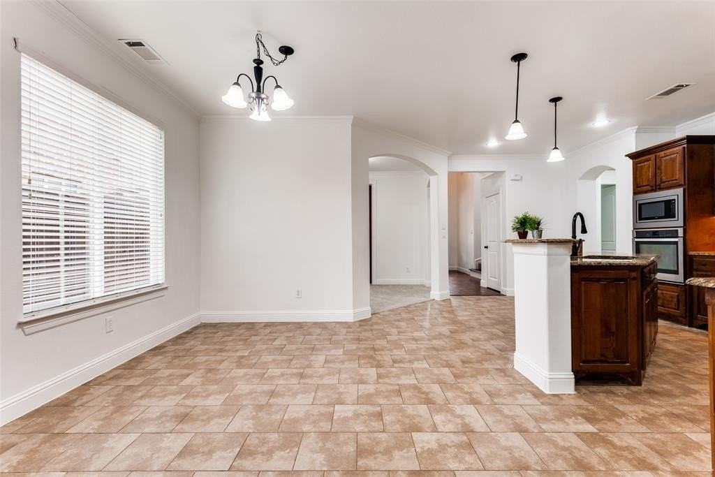 2307 Kittyhawk Dr - Photo 5 of 14