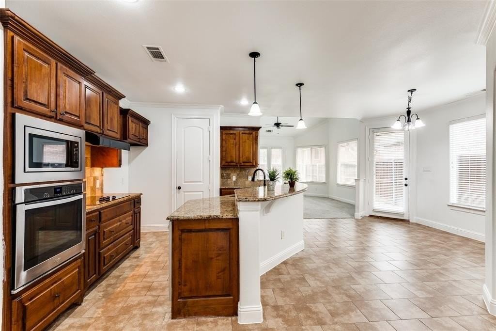 2307 Kittyhawk Dr - Photo 6 of 14