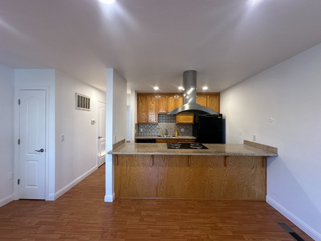 1208 Pierce St #1 - Photo 4 of 17