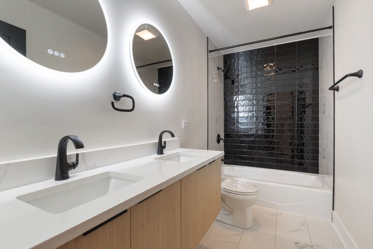 1928 N Humboldt Blvd #1 - Photo 6 of 10