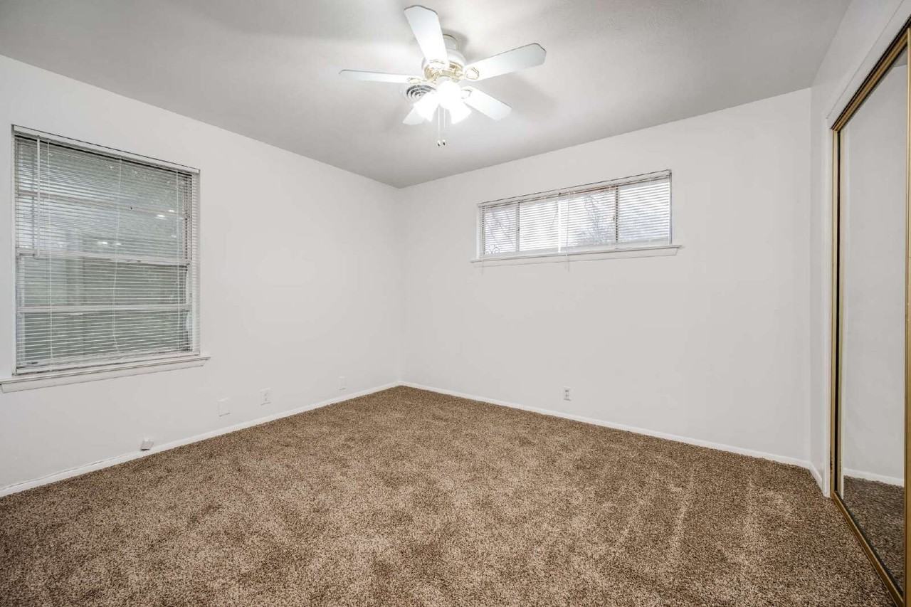 3110 Heather Ln - Photo 7 of 12