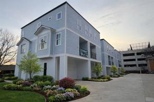 featured image of 401 Bryan St