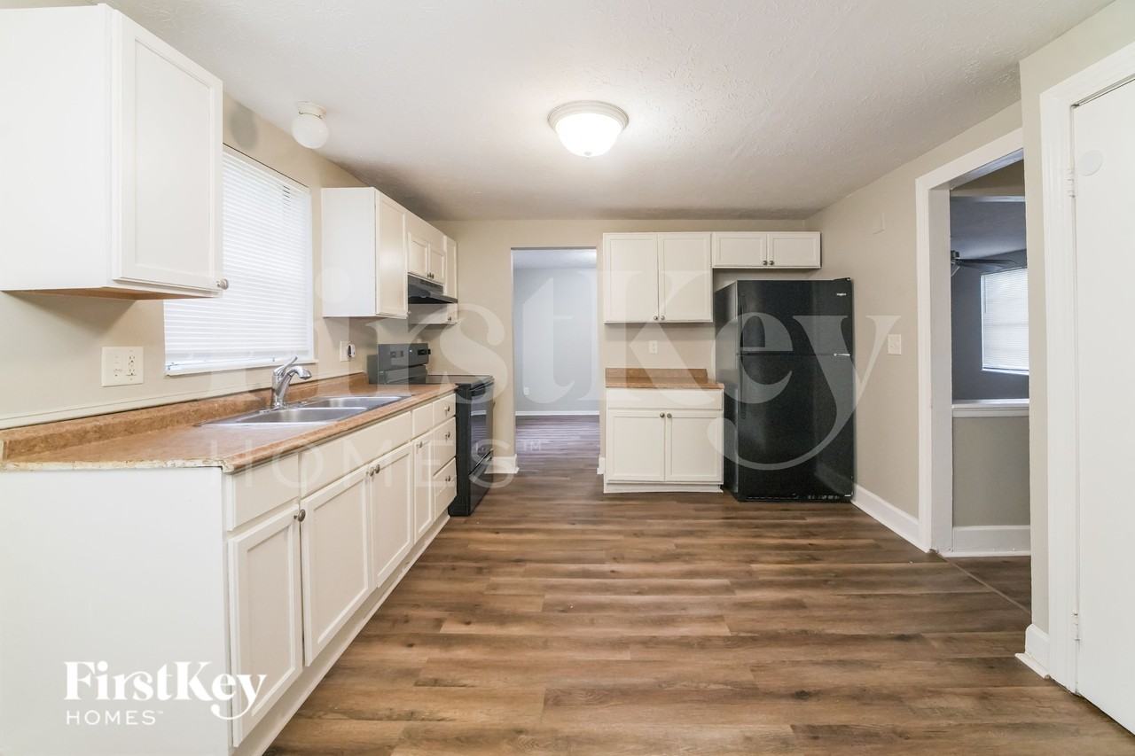 3045 Forestside Ln - Photo 5 of 16