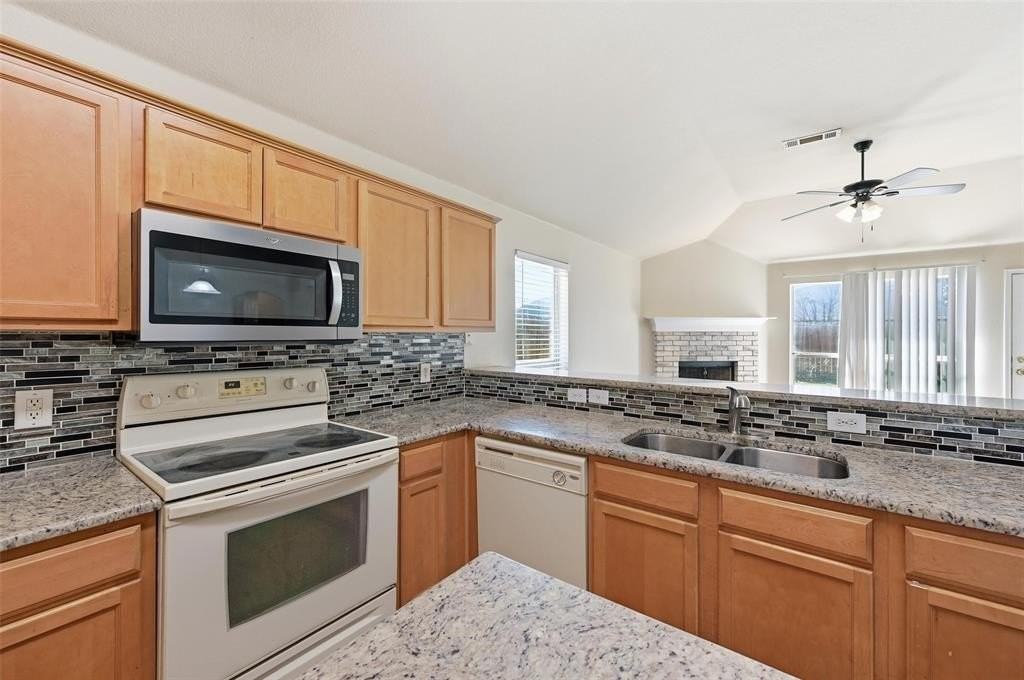 1006 Godwin Ave - Photo 7 of 20