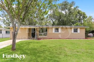 447 Clermont Dr W - Photo 1 of 1