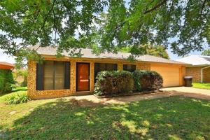 featured image of 2682 Madison Ave