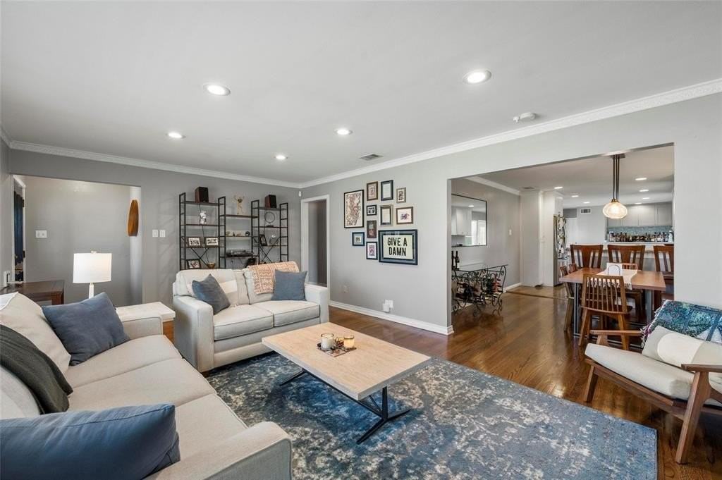 6202 Sudbury Dr - Photo 3 of 25