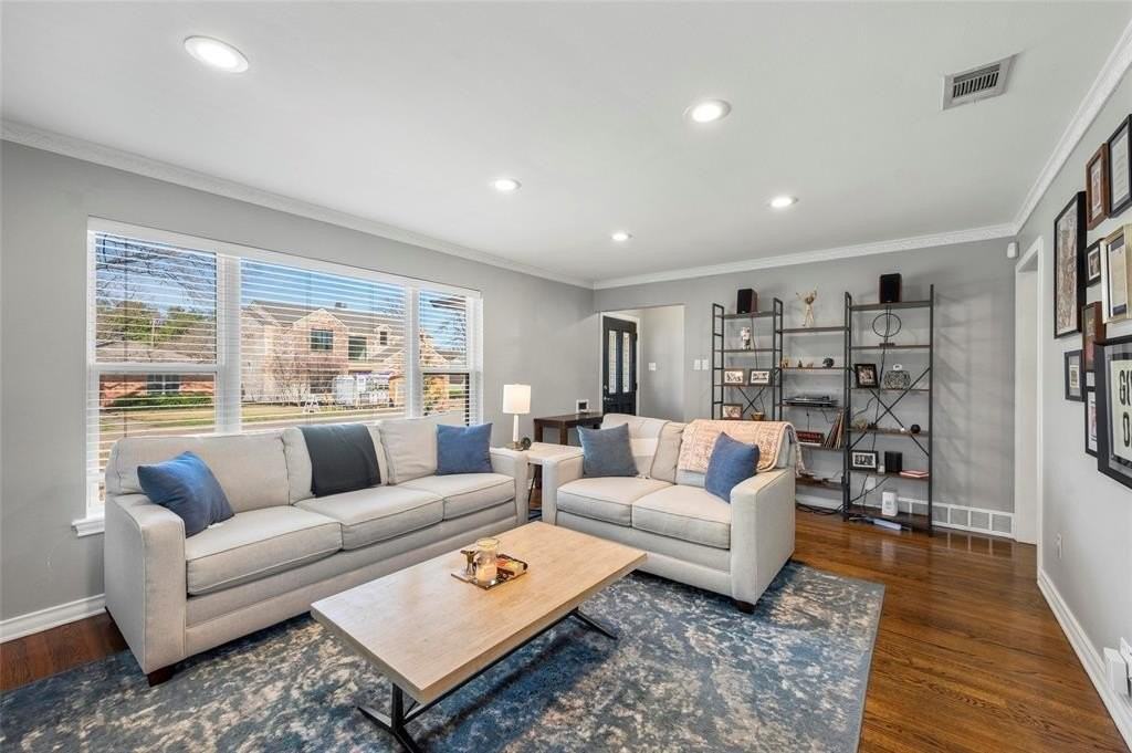 6202 Sudbury Dr - Photo 5 of 25