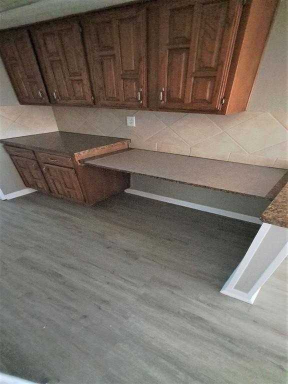 9724 White Ash Rd - Photo 5 of 11