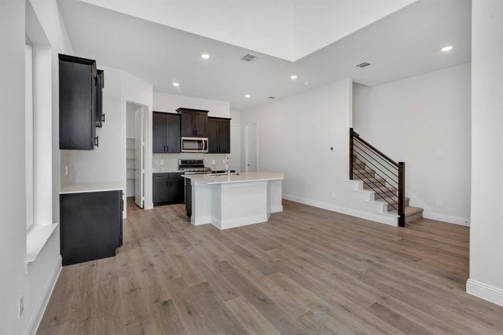 4546 Community Ct - Photo 2 of 15